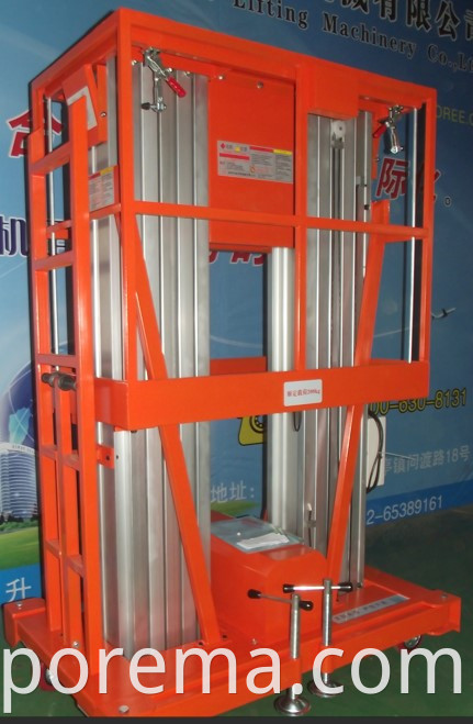 Mast lift platform 